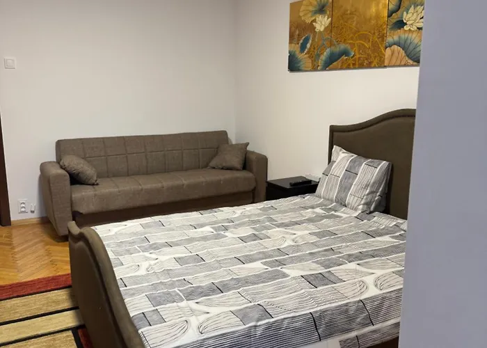 Titanii Park ブカレスト