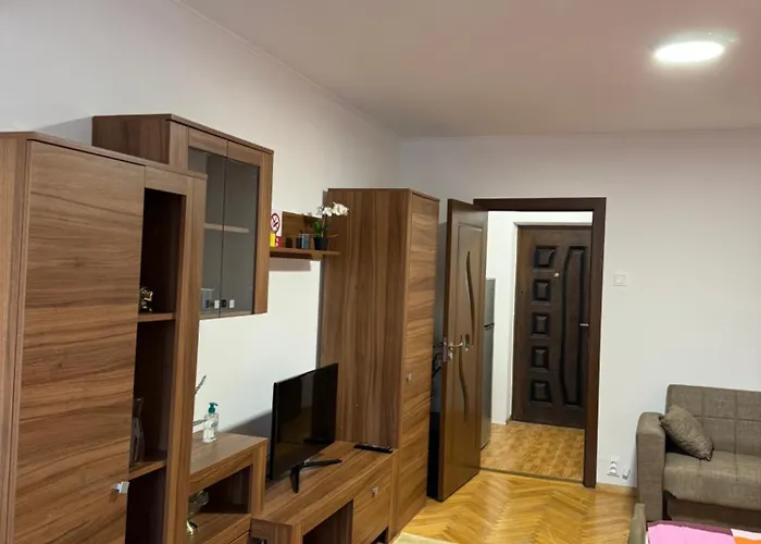 Titanii Park * בוקרשט